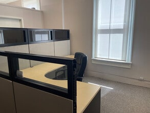 6 E 2nd St, London, OH for lease Interior Photo- Image 1 of 1