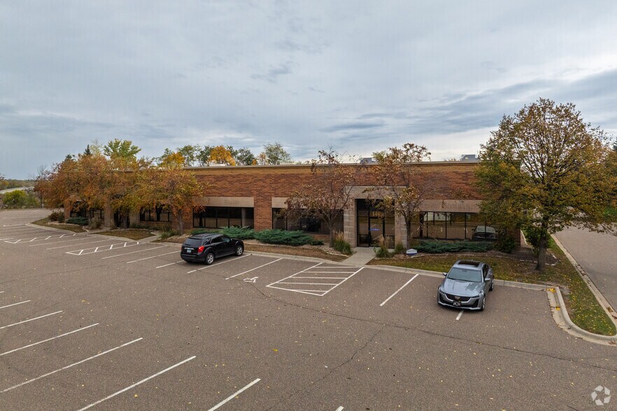 5421 Feltl Rd, Minnetonka, MN for lease - Primary Photo - Image 1 of 4