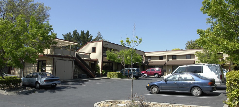 2261 Morello Ave, Pleasant Hill, CA for lease - Building Photo - Image 1 of 11