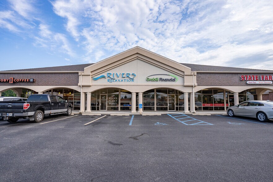 1505 W Dupont Rd, Fort Wayne, IN 46825