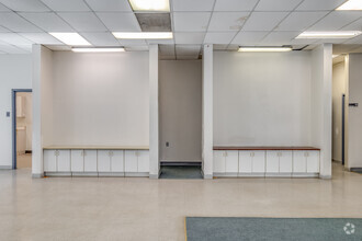 22034 Shaw Rd, Sterling, VA for lease Interior Photo- Image 2 of 7