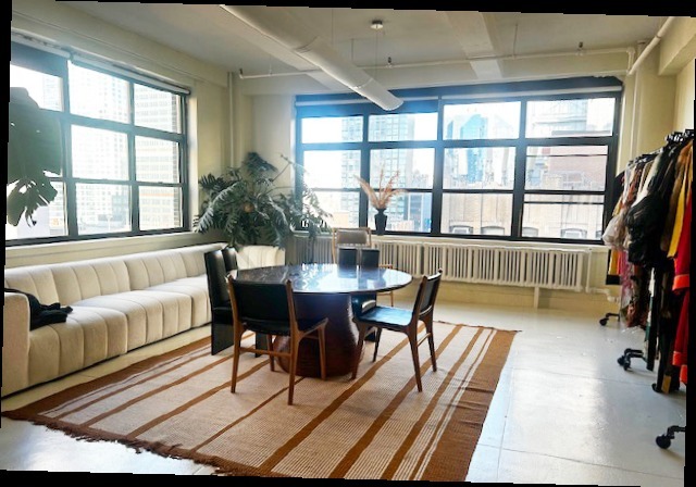 270-276 W 39th St, New York, NY for lease Interior Photo- Image 1 of 3