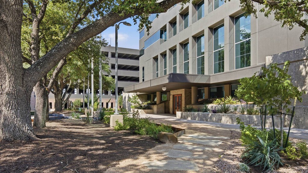 7600 Burnet Rd, Austin, TX for lease - Building Photo - Image 3 of 17
