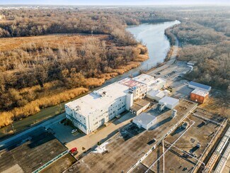 More details for 555 Greenwich St, Brantford, ON - Industrial for Lease