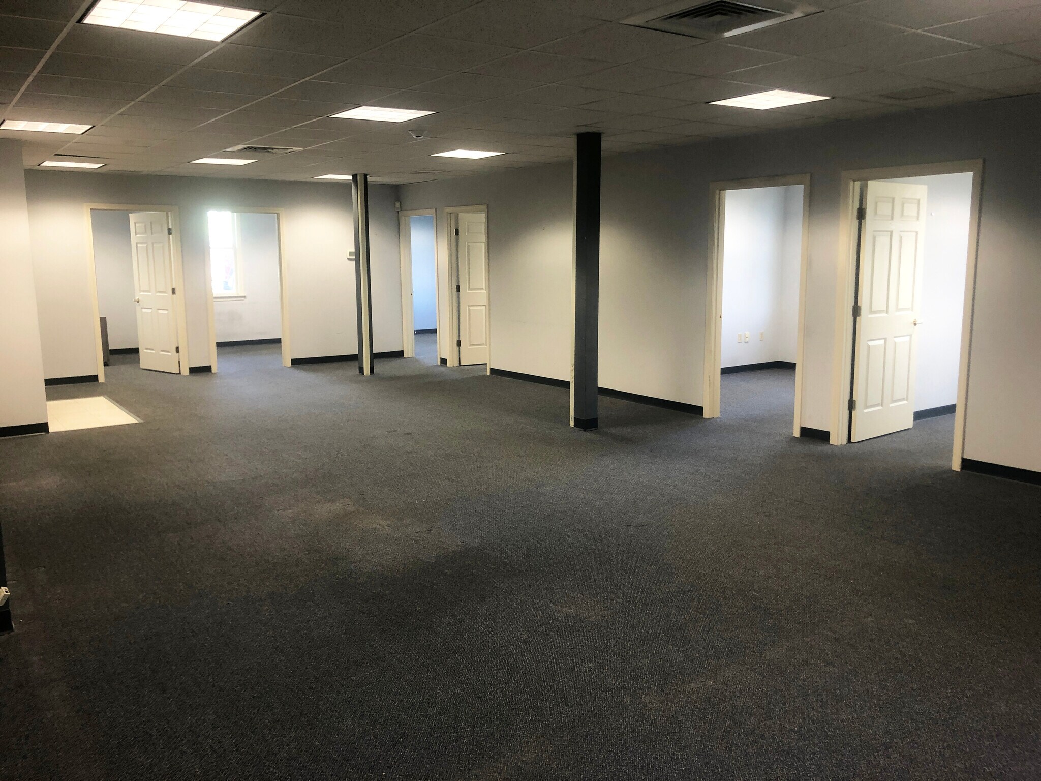 11 Red Roof Ln, Salem, NH 03079 Office for Lease