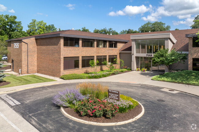 More details for 755 S Milwaukee Ave, Libertyville, IL - Office, Office/Medical for Lease