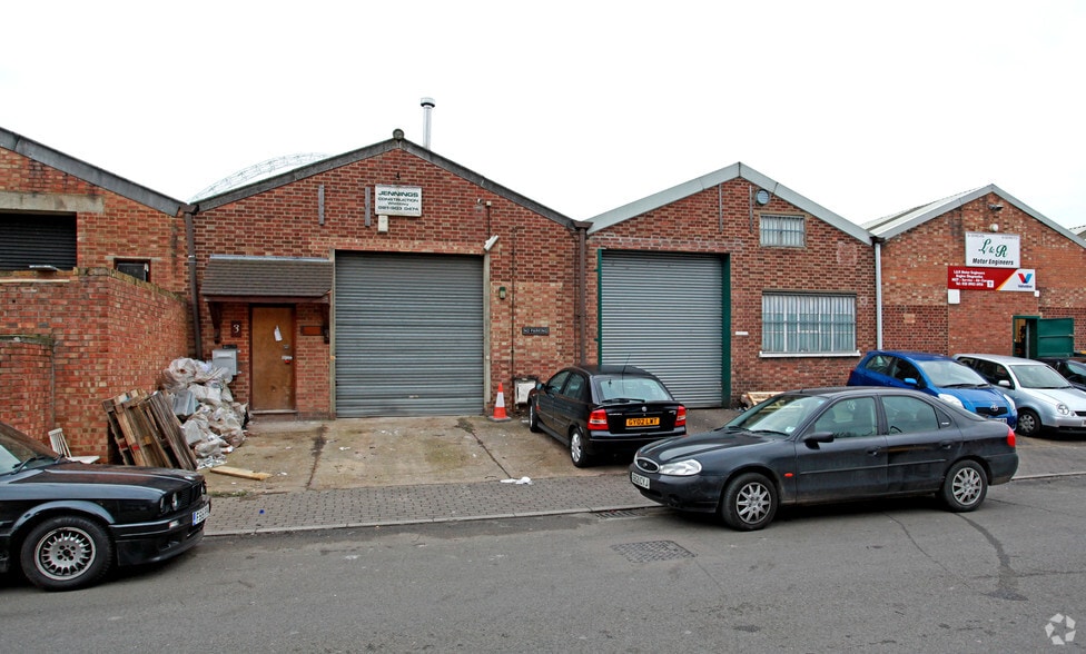 2-3 Watkin Rd, Wembley for sale - Building Photo - Image 1 of 1