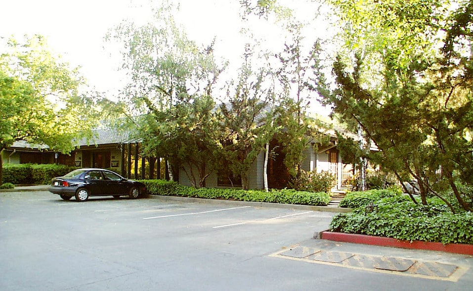 755-797 University Ave, Sacramento, CA for sale - Building Photo - Image 2 of 8