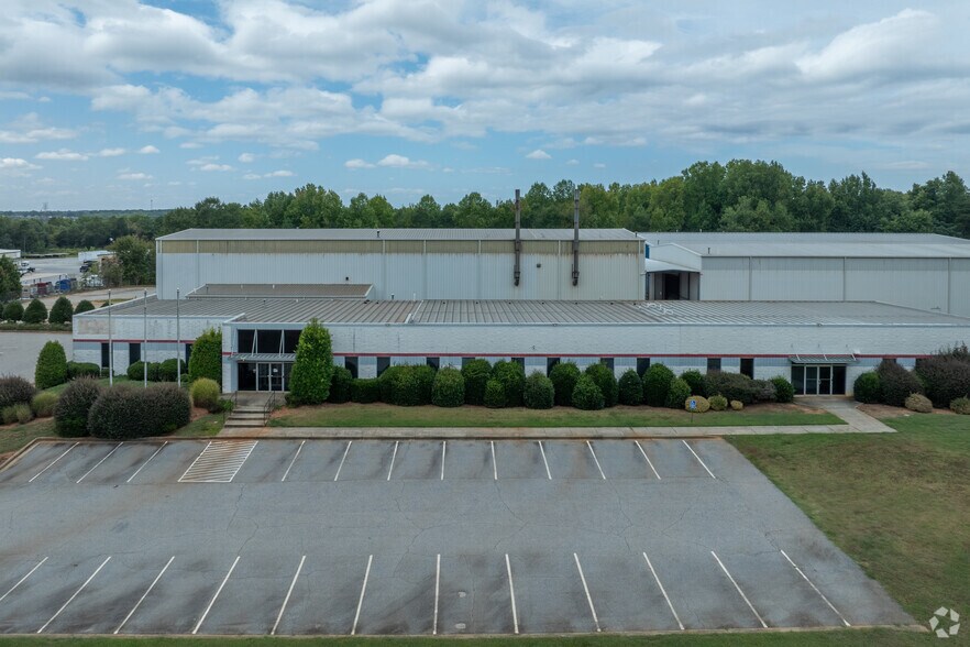 170 Tucapau Rd, Duncan, SC for sale - Building Photo - Image 1 of 1