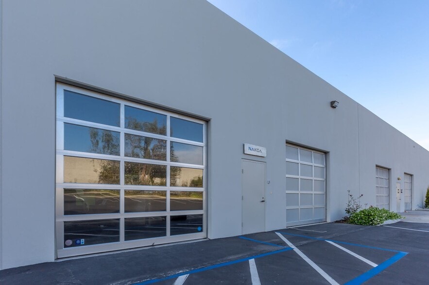 2052 Corte del Nogal, Carlsbad, CA for sale - Building Photo - Image 3 of 11