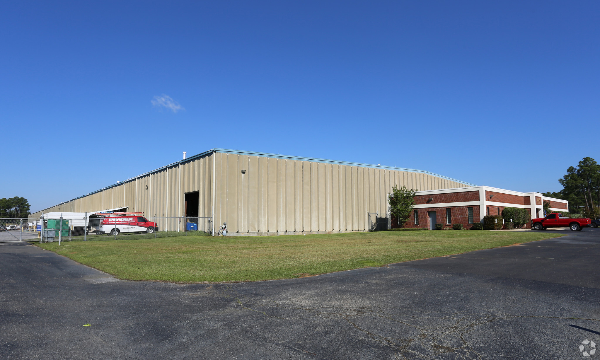 8811 Grow Dr, Pensacola, FL for lease Primary Photo- Image 1 of 16