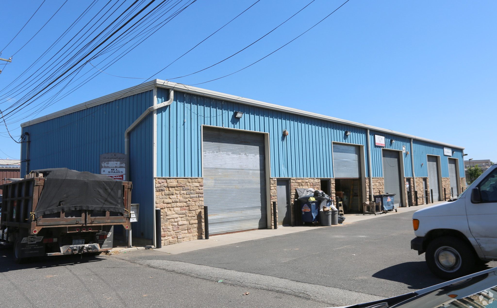 125 Industrial Loop, Staten Island, NY for lease Primary Photo- Image 1 of 3