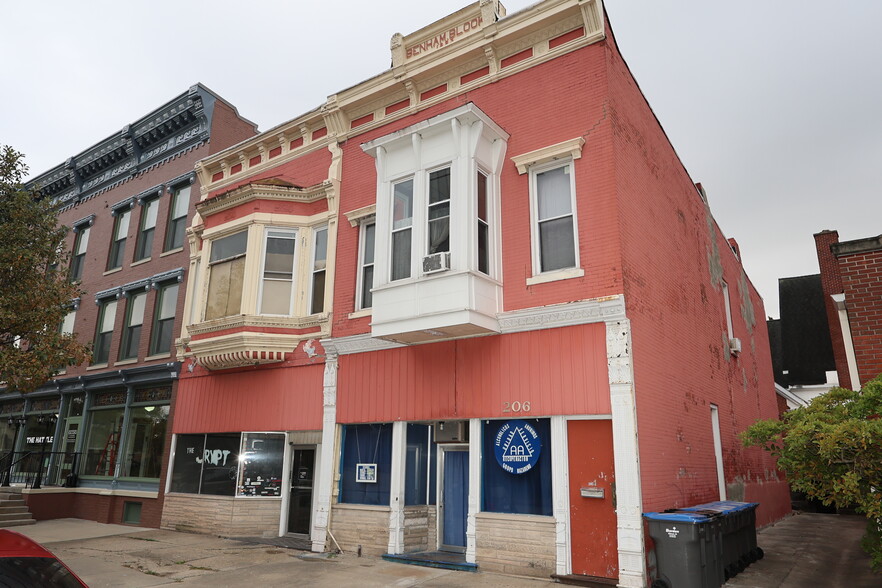 208 E Lincoln Ave, Goshen, IN for sale - Primary Photo - Image 1 of 1