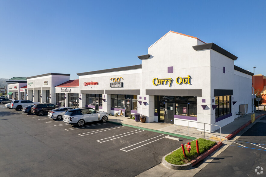 5635-5677 E La Palma Ave, Anaheim, CA for lease - Building Photo - Image 3 of 8