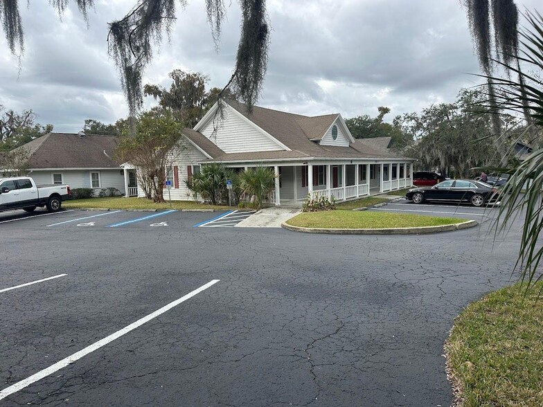 2930 SE 3rd Ct, Ocala, FL for sale - Building Photo - Image 2 of 33