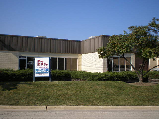 1808 Janke Dr, Northbrook, IL for lease - Building Photo - Image 1 of 2