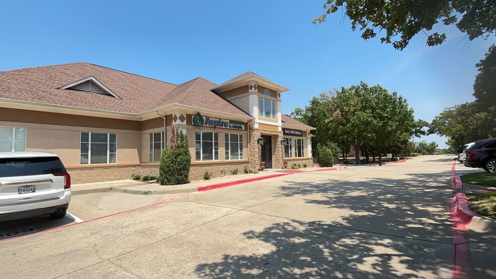 1650 W Northwest Hwy, Grapevine, TX for lease - Building Photo - Image 2 of 5