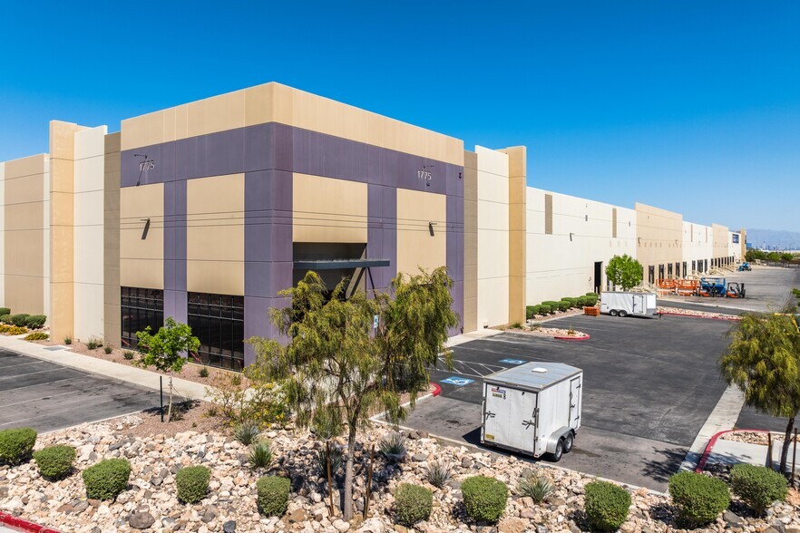 1775 Executive Airport Dr, Henderson, NV for sale - Primary Photo - Image 1 of 1