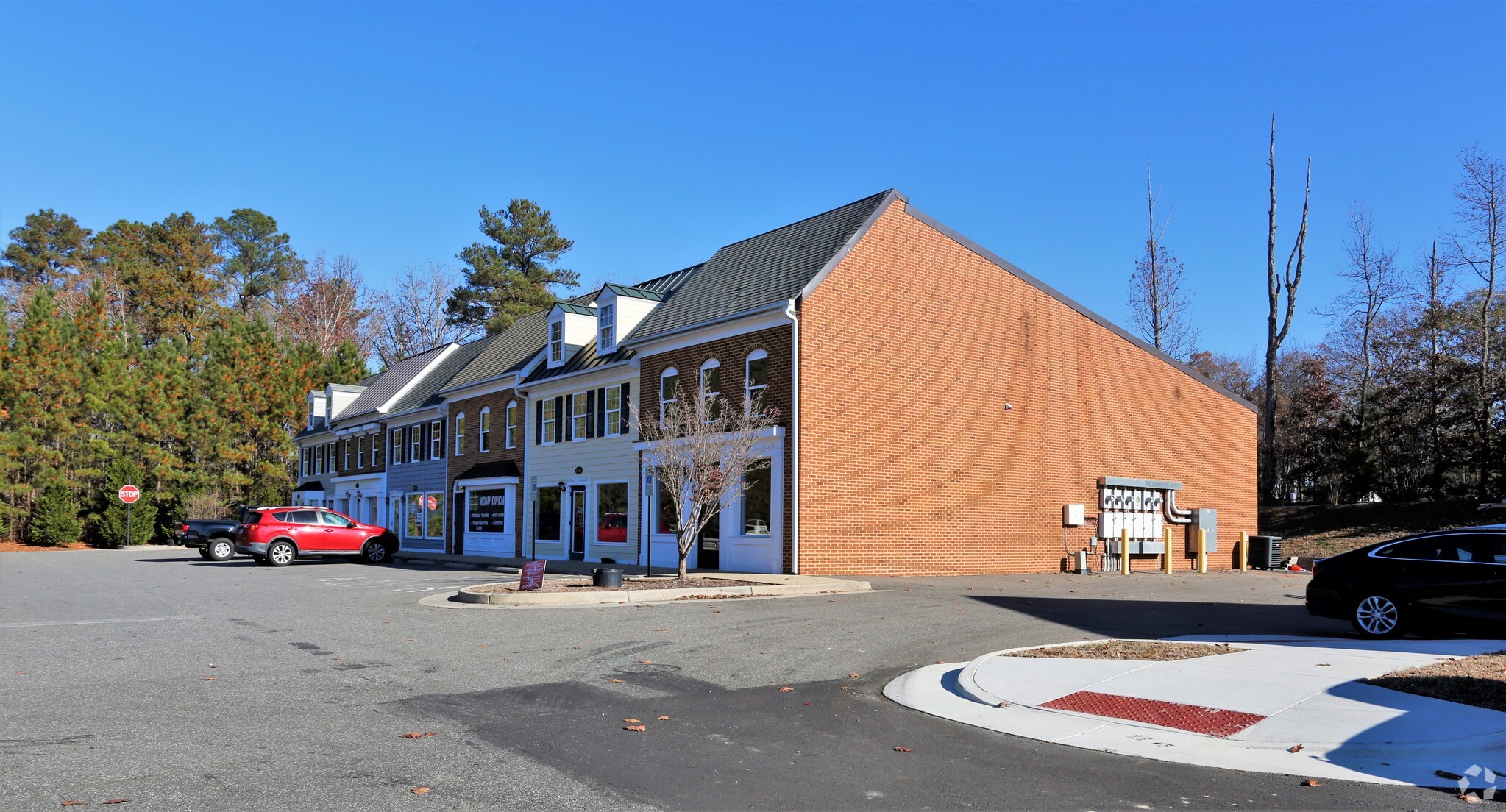 17039-17049 Merchants Dr, Woodford, VA for lease Primary Photo- Image 1 of 7