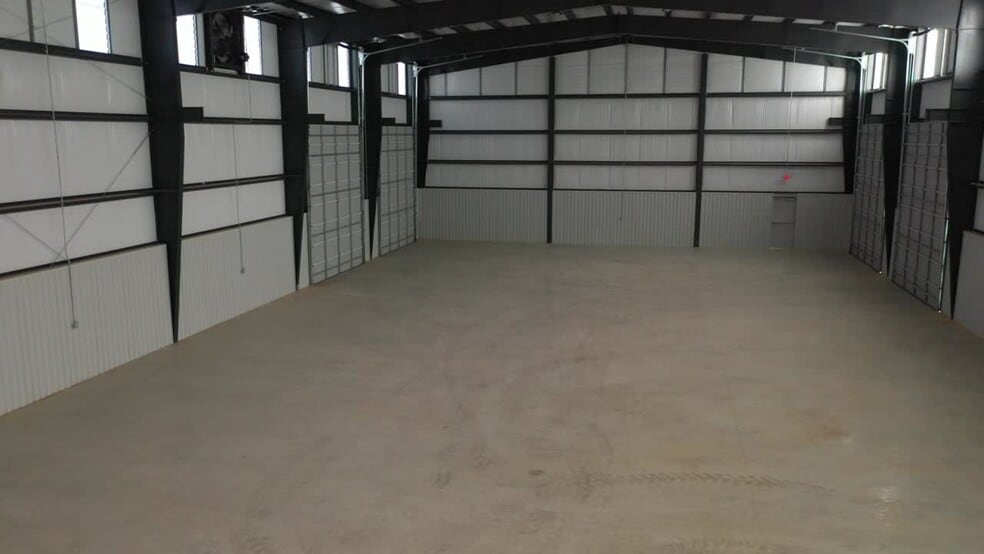 9238 US Highway 69 N, Tyler, TX for lease - Commercial Listing Video - Image 2 of 12