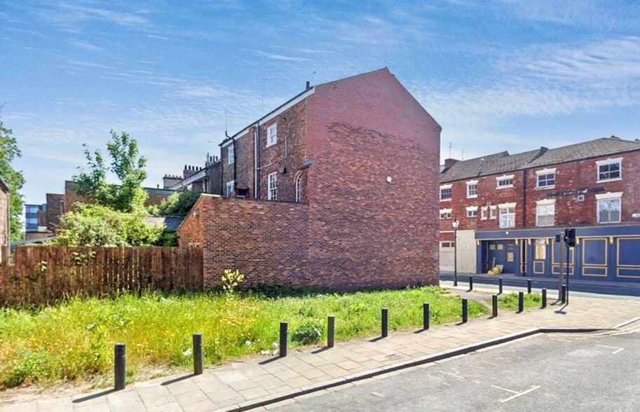 Charles St, Hull for sale - Primary Photo - Image 1 of 3