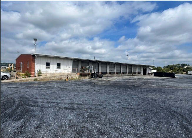 53 Expo Rd, Fishersville, VA for sale - Building Photo - Image 1 of 1