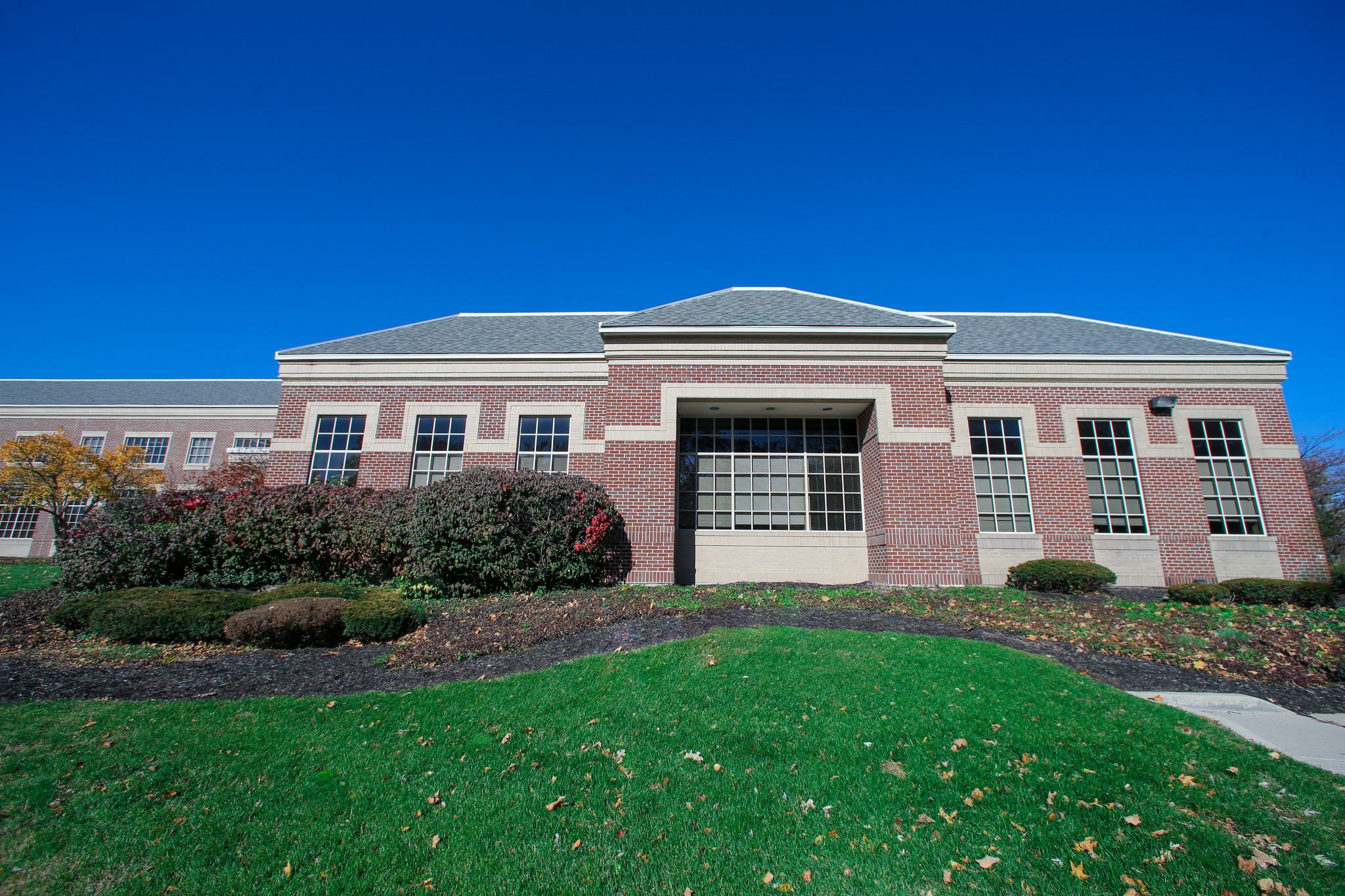 2620 Kessler Blvd E, Indianapolis, IN for lease Building Photo- Image 1 of 8