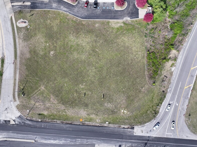 3210 NE 83rd St, Kansas City, MO for sale - Building Photo - Image 3 of 7