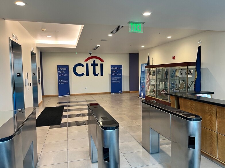 2200 S Cobalt Point Way, Meridian, ID for sale - Building Photo - Image 1 of 1