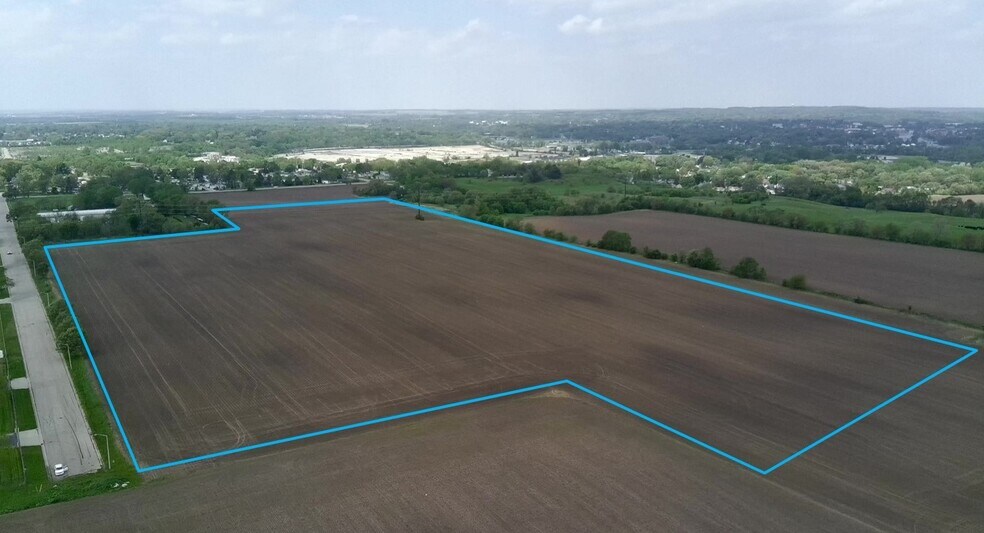 401 Freedom Ln, Janesville, WI for sale - Aerial - Image 1 of 4