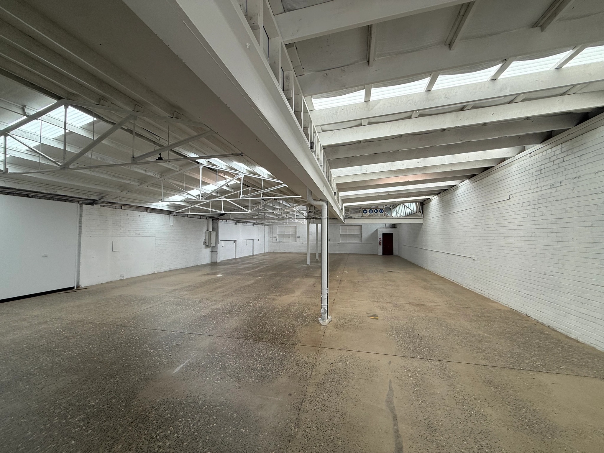 34 Beecher St, Preston for lease Interior Photo- Image 1 of 3