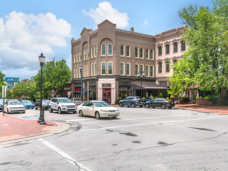 9 SW Pack Sq, Asheville, NC for lease - Building Photo - Image 1 of 20