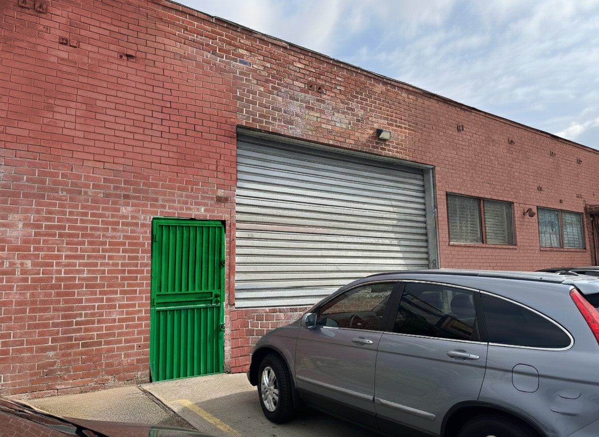 630 S Clarence St, Los Angeles, CA for lease Building Photo- Image 1 of 1