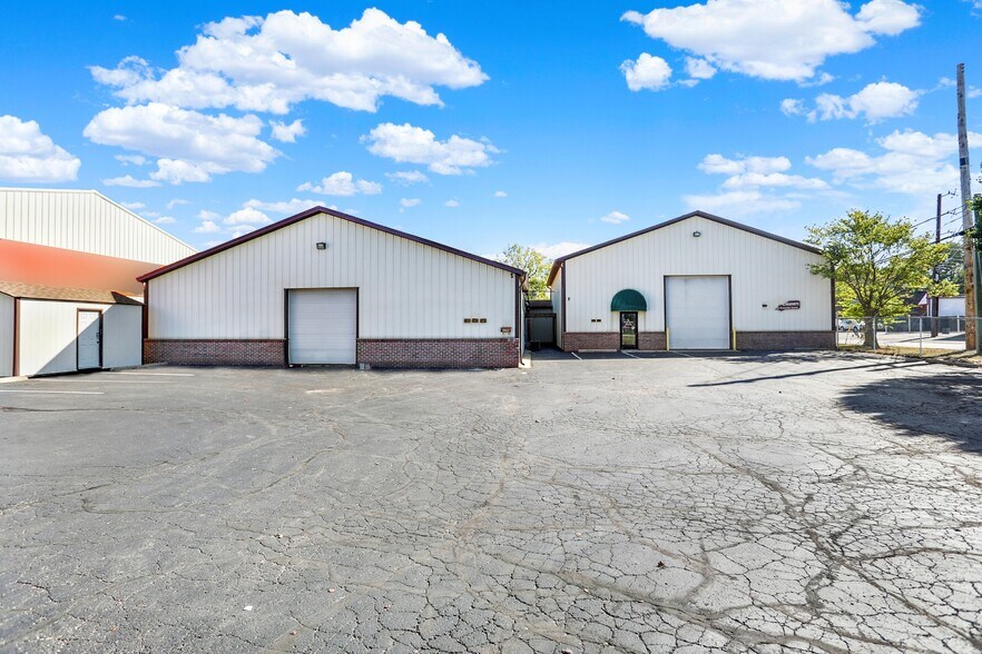 3291 Madison Ave, Indianapolis, IN for sale - Building Photo - Image 2 of 24