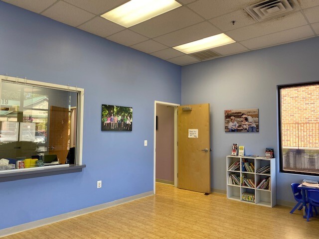 2773 Jefferson Davis Hwy, Stafford, VA for lease - Interior Photo - Image 3 of 11