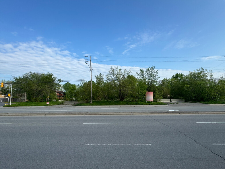 3077 Carling Av, Ottawa, ON for sale - Building Photo - Image 3 of 5