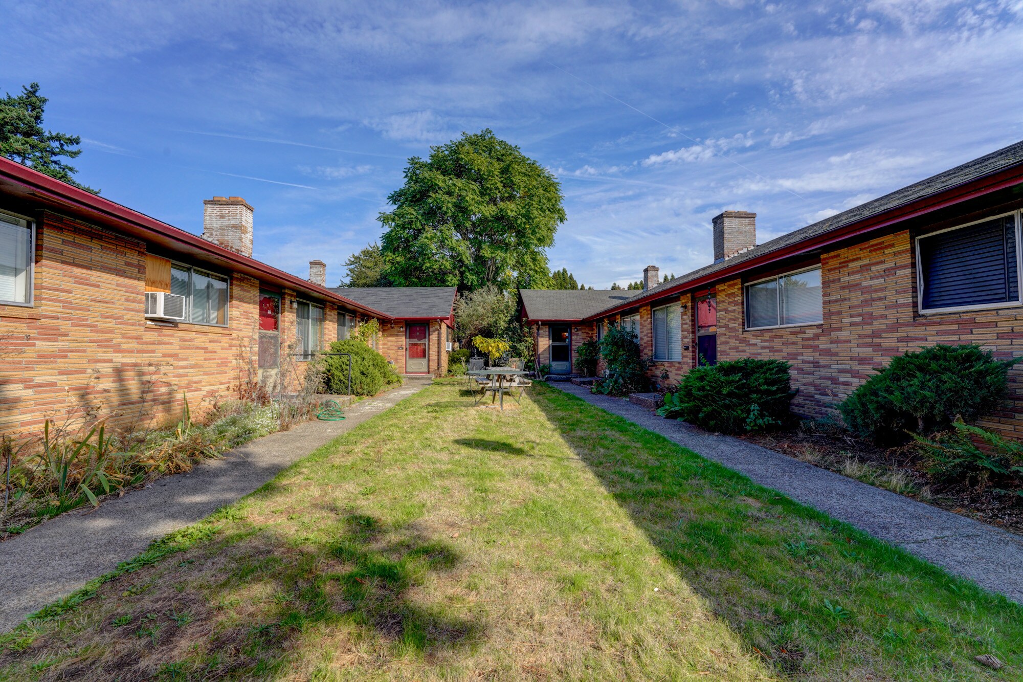 5917 SE Powell Blvd, Portland, OR for sale Building Photo- Image 1 of 1