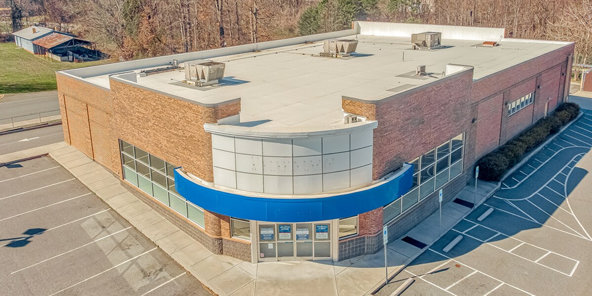 614 Brawley School Rd, Mooresville, NC 28117