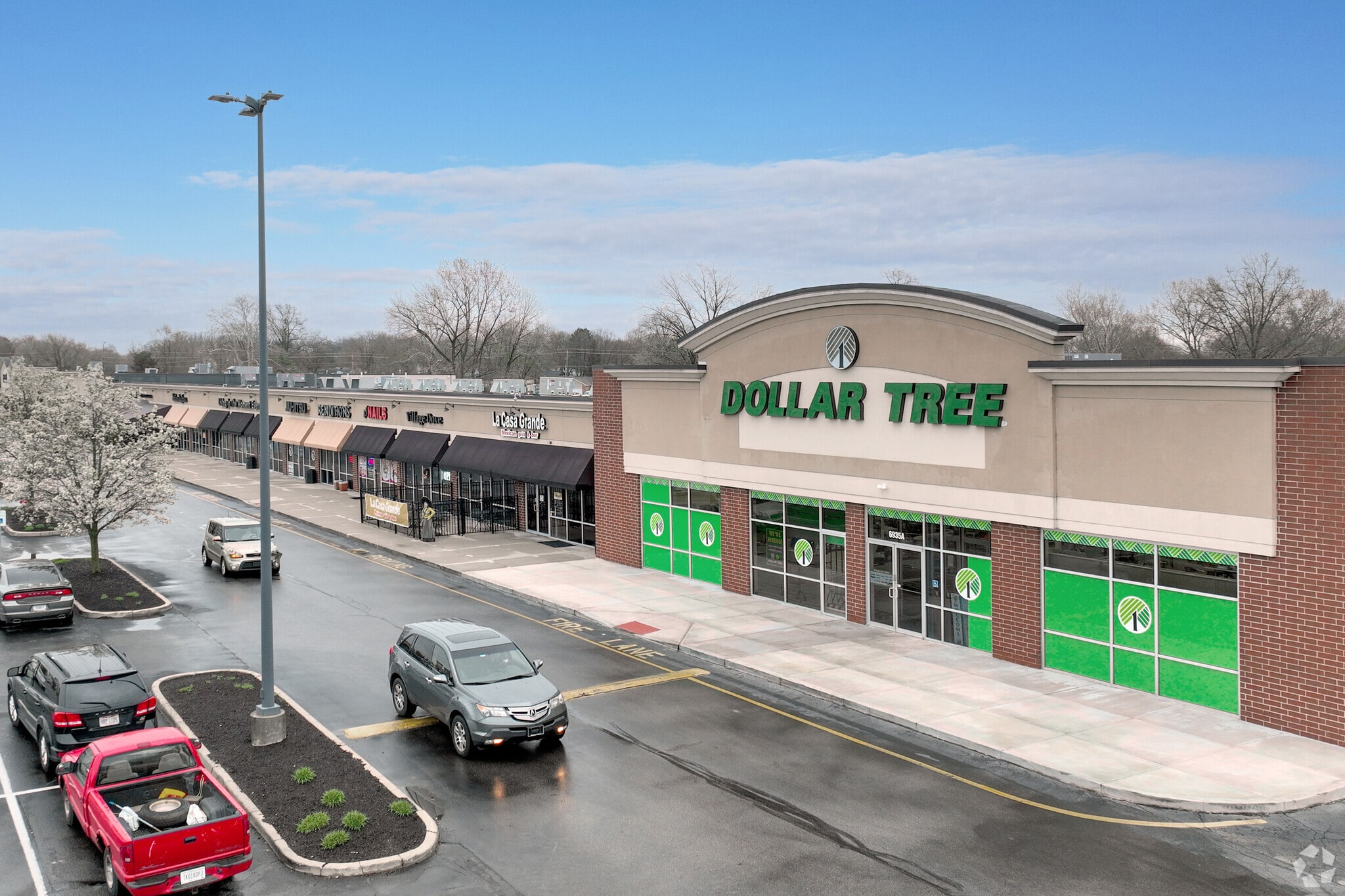 6935 Lake Plaza Dr, Indianapolis, IN for sale Primary Photo- Image 1 of 9