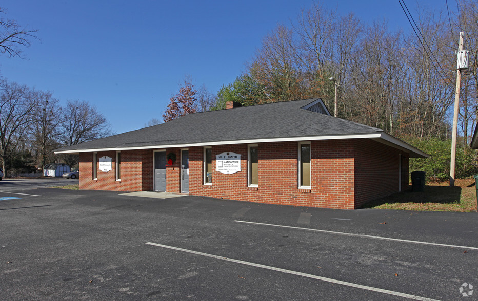 902 E Garrison Blvd, Gastonia, NC for sale - Primary Photo - Image 1 of 1