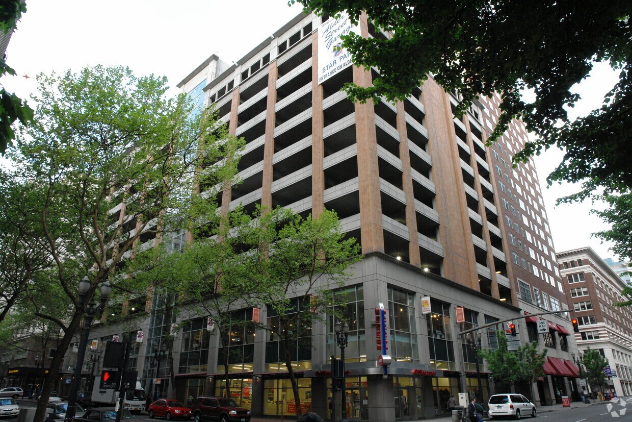 Retail in Portland, OR for lease Primary Photo- Image 1 of 2