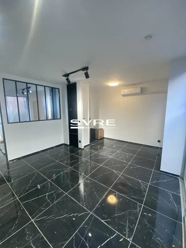 Retail in Marseille for sale Building Photo- Image 1 of 17