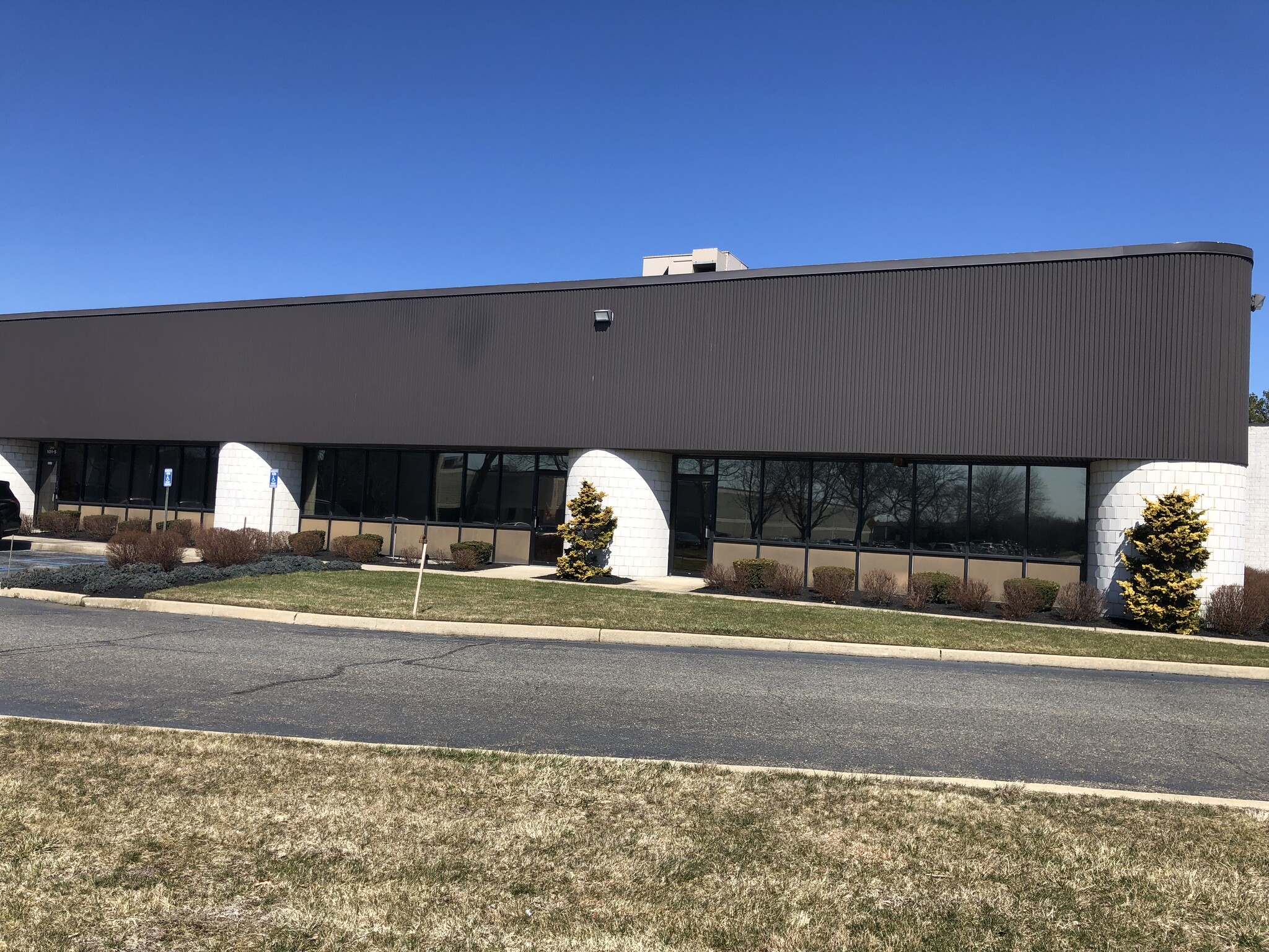 101 Colin Dr, Holbrook, NY 11741 - Industrial for Lease | LoopNet