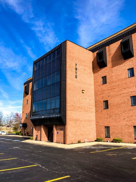 7915 Malcolm Rd, Clinton, MD for lease - Building Photo - Image 3 of 19