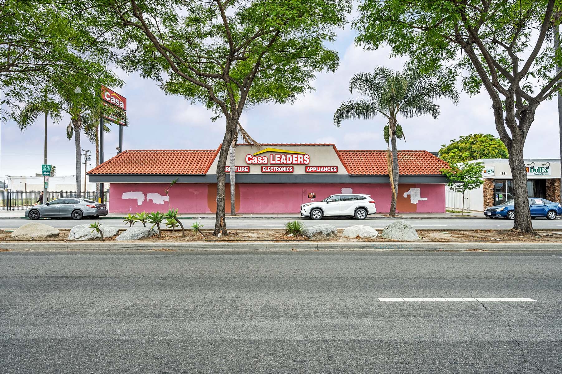 1855 Pacific Ave, Long Beach, CA for lease Building Photo- Image 1 of 24