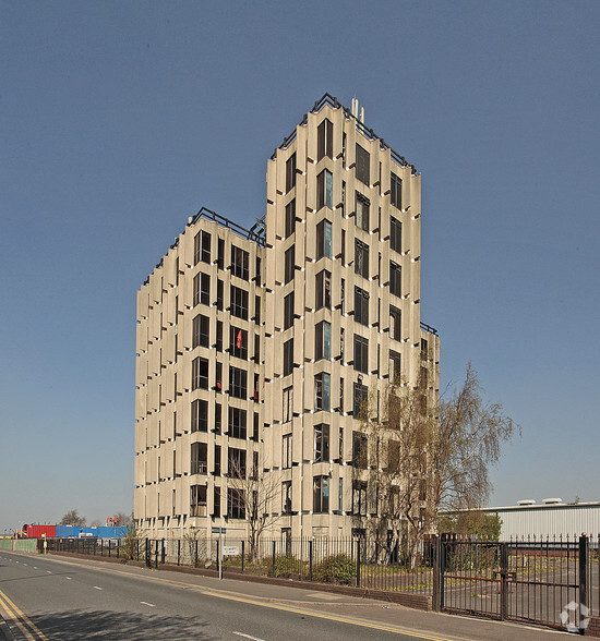 Charleywood Rd, Liverpool for sale - Primary Photo - Image 1 of 3