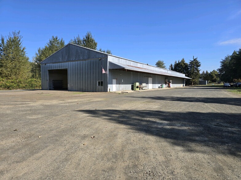 27251 Hume St, Brownsville, OR for lease - Building Photo - Image 1 of 27