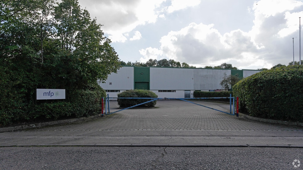 31-32 Lyveden Rd, Northampton for lease - Building Photo - Image 3 of 5