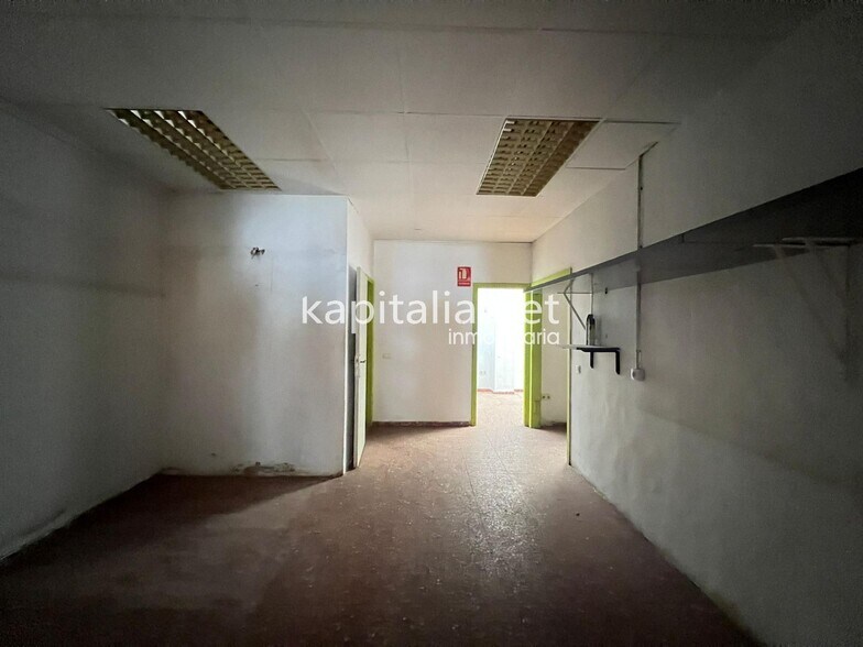 Retail in Ontinyent, Valencia for lease - Building Photo - Image 3 of 7