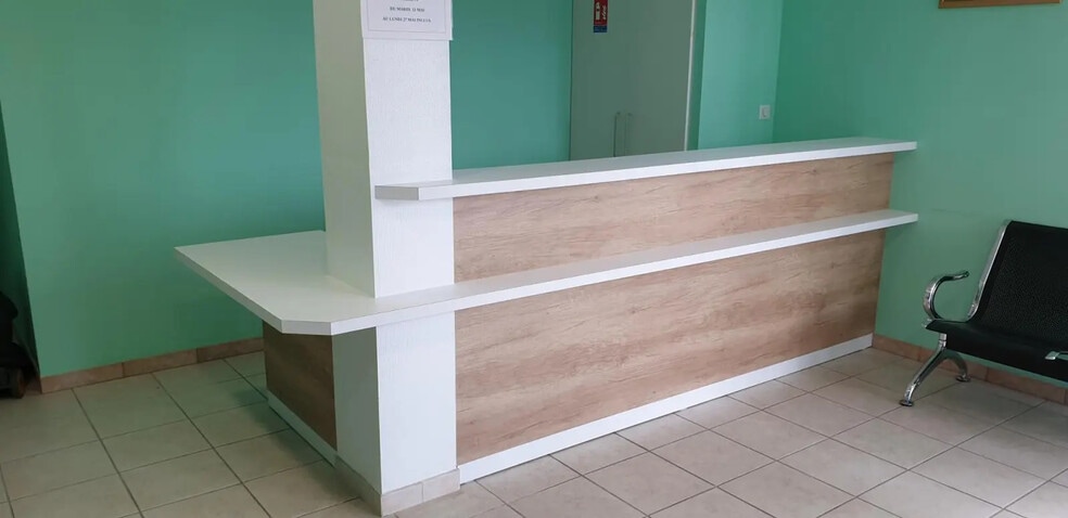 Flex in Canals for lease - Lobby - Image 2 of 3